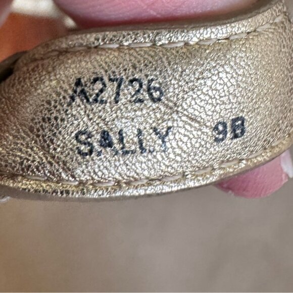 Coach Sally Gold Metallic Leather Sandals. Size 9B - Picture 8 of 10